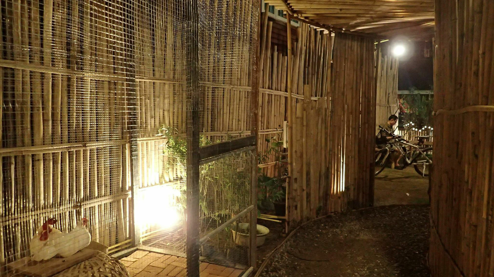 Fundee Story Guesthouse Bamboo House In Chiang Mai Old Town Extérieur photo